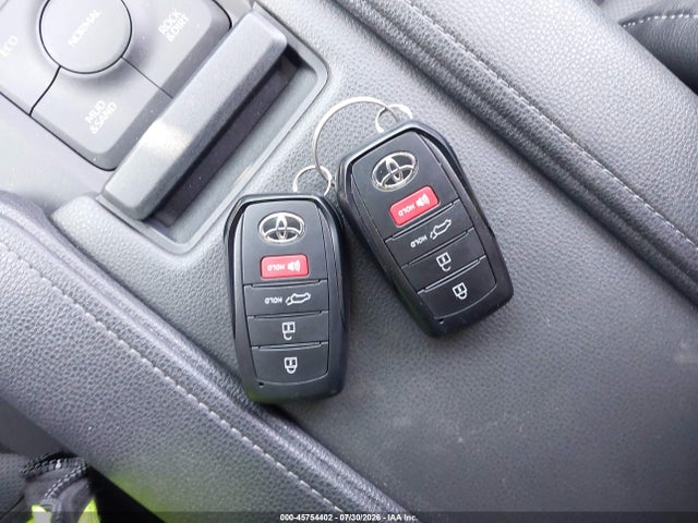 2026 Toyota Grand Highlander Limited მანქანა იყიდება აუქციონზე, vin: 5TDAAAB58TS127452, აუქციონის ნომერი: 45754402