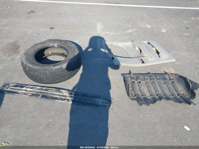 Aukcja sprzedaży 2002 Toyota Tundra Sr5 V8, vin: 5TBRT34192S319960, numer aukcji: 45754438