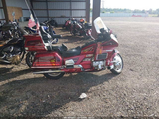 45754477 :رقم المزاد ، 1HFSC2239XA101437 vin ، 1999 Honda Gl1500 Se12 مزاد بيع