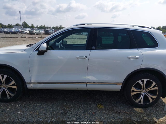 Aukcja sprzedaży 2017 Volkswagen Touareg V6 Wolfsburg Edition, vin: WVGRF7BP6HD003042, numer aukcji: 45754534