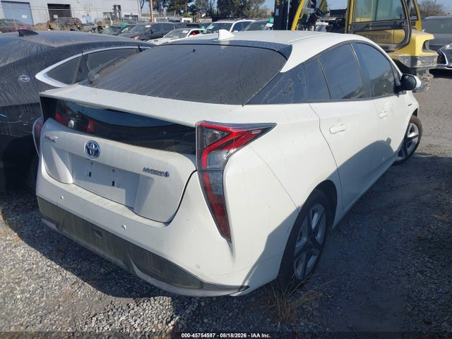 Toyota Prius Three Touring 2017 JTDKARFU5H3049595 Image 4