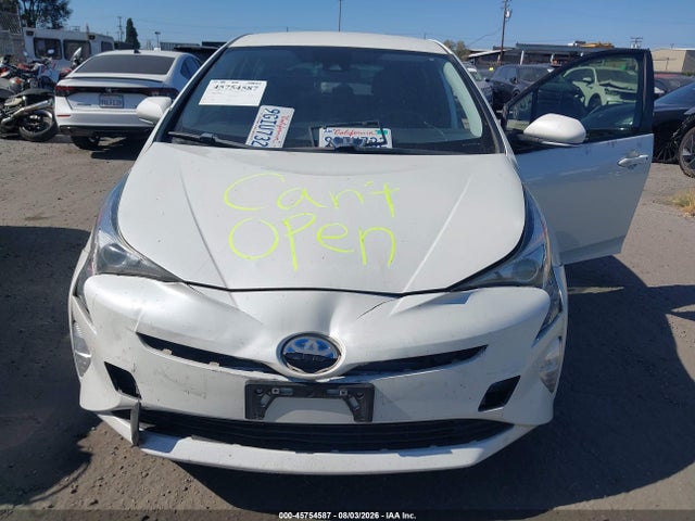 Toyota Prius Three Touring 2017 JTDKARFU5H3049595 Image 6