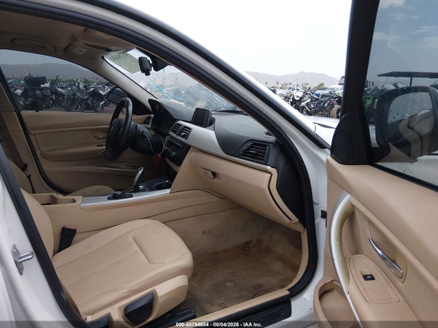 WBA3B1C57EP680737 BMW 320i