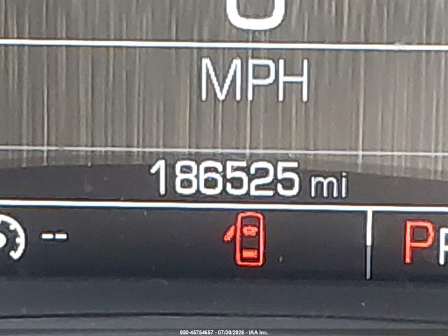 1G1ZD5STXJF157154 Chevrolet MALIBU LT