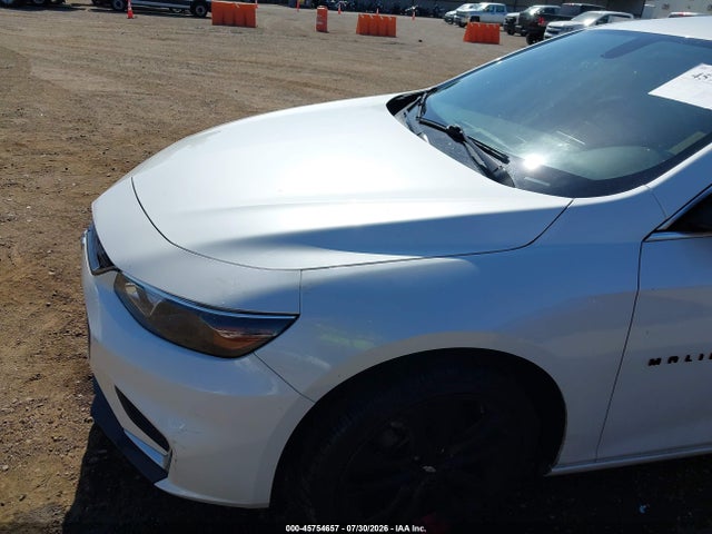 1G1ZD5STXJF157154 Chevrolet MALIBU LT