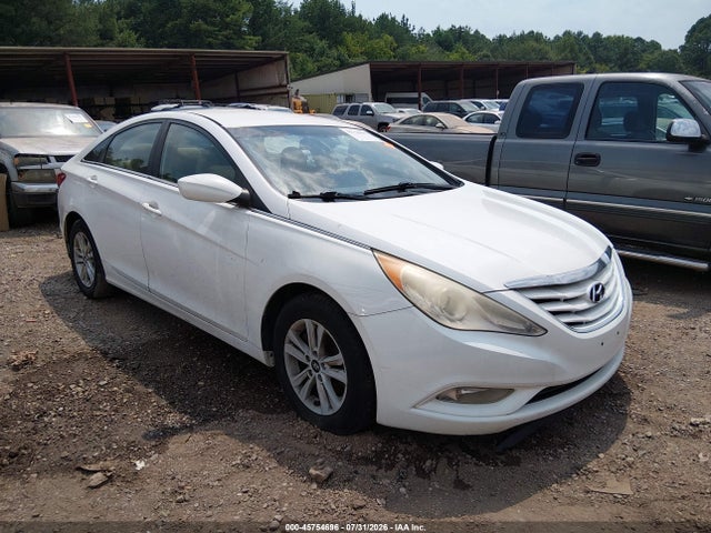 2013 Hyundai Sonata Gls მანქანა იყიდება აუქციონზე, vin: 5NPEB4AC4DH737064, აუქციონის ნომერი: 45754696