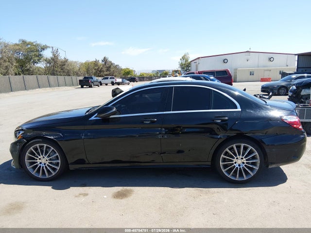 55SWF4KB0GU135777 Mercedes-Benz C 300 Sport 4matic