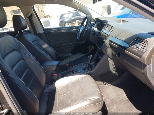2018 Volkswagen Tiguan 2.0t Sel Premium მანქანა იყიდება აუქციონზე, vin: 3VV5B7AXXJM174226, აუქციონის ნომერი: 45754761