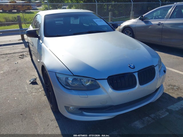 2013 Bmw 328i მანქანა იყიდება აუქციონზე, vin: WBADW7C52DE731843, აუქციონის ნომერი: 45754833