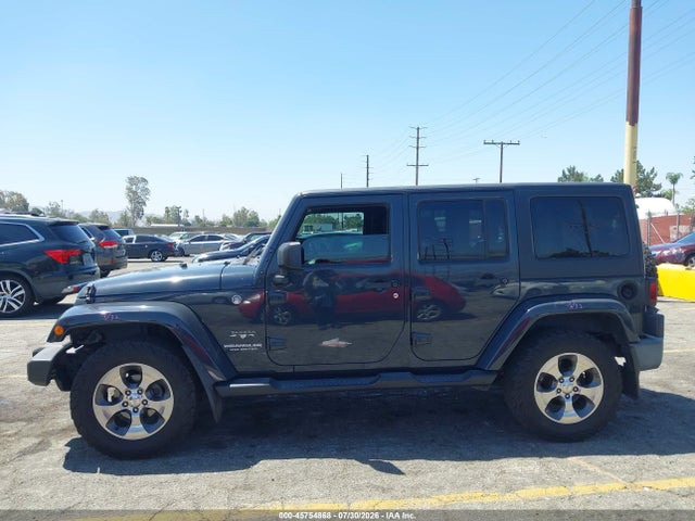 1C4BJWEG6HL590794 Jeep Wrangler Unlimited Sahara