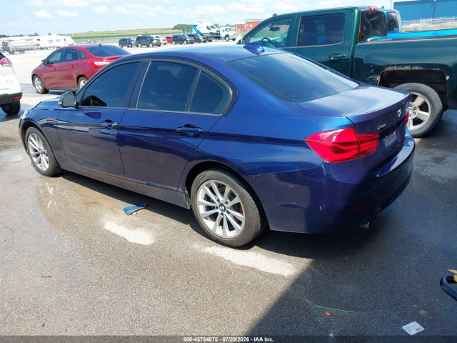 2018 Bmw 320i Xdrive მანქანა იყიდება აუქციონზე, vin: WBA8E5G58JNU47213, აუქციონის ნომერი: 45754875