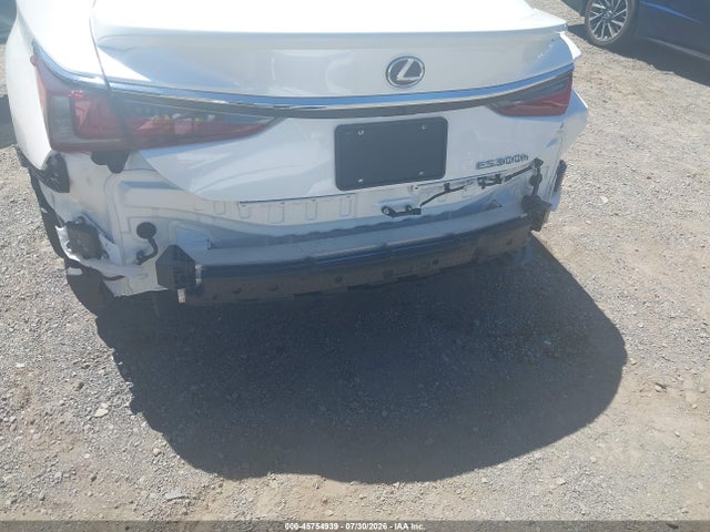 58ADA1C14MU003768 Lexus ES 300H