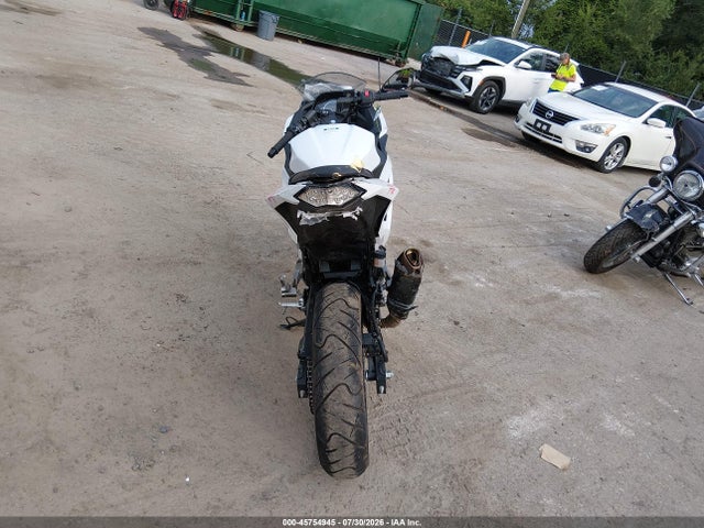 Kawasaki Ex300 A 2017 JKAEX8A12HDA32957 Image 6