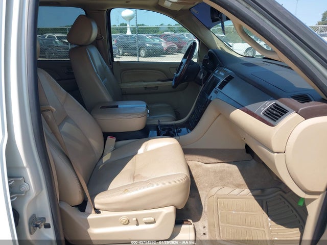 45754992 :رقم المزاد ، 1GYFK26229R253509 vin ، 2009 Cadillac Escalade Esv Standard مزاد بيع