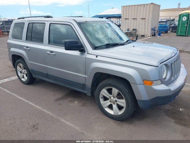 2016 Jeep Patriot Latitude მანქანა იყიდება აუქციონზე, vin: 1C4NJPFA6GD633357, აუქციონის ნომერი: 45754994