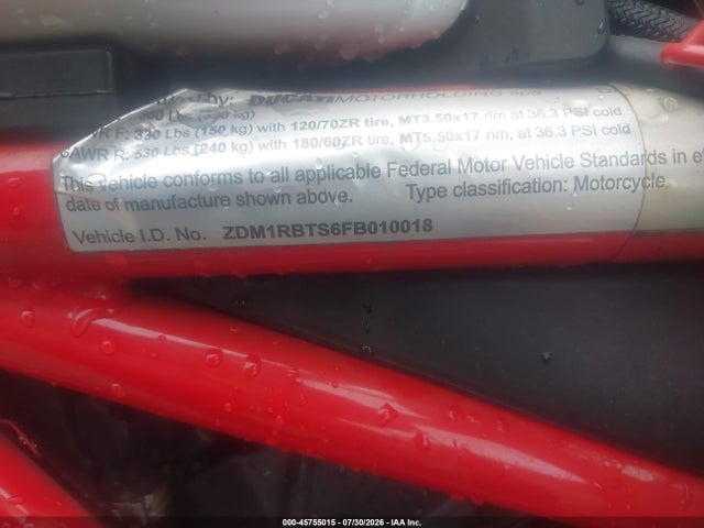 Ducati Monster 821 2015 ZDM1RBTS6FB010018 Image 10