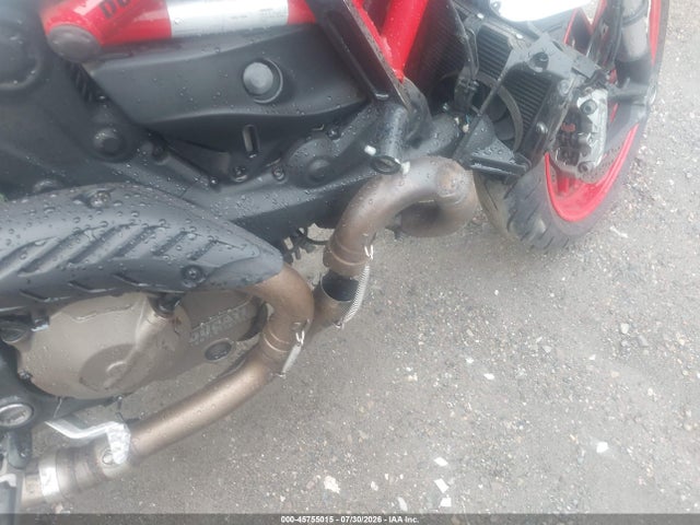 Ducati Monster 821 2015 ZDM1RBTS6FB010018 Image 16