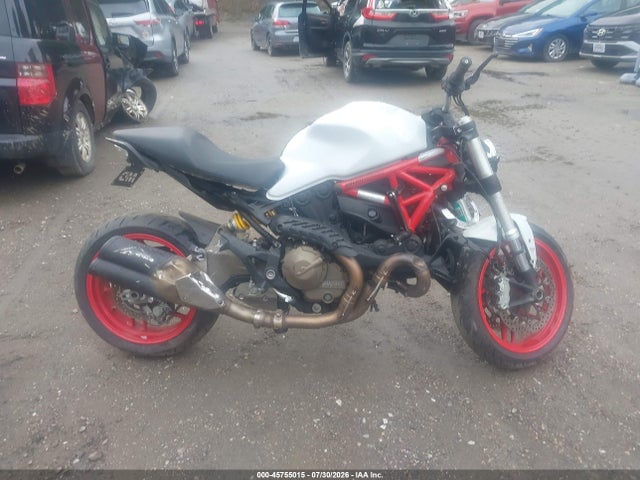 Ducati Monster 821 2015 ZDM1RBTS6FB010018 Image 12