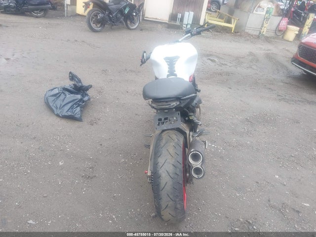 Ducati Monster 821 2015 ZDM1RBTS6FB010018 Image 6