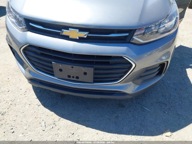 3GNCJKSBXLL188996 Chevrolet Trax Fwd Ls