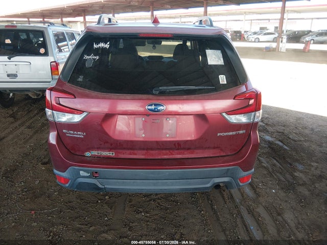JF2SKAEC9KH494876 Subaru Forester Premium