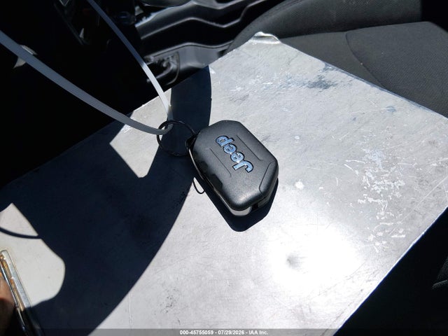 1C4HJXDG7JW222145 Jeep Wrangler Unlimited Sport S 4x4