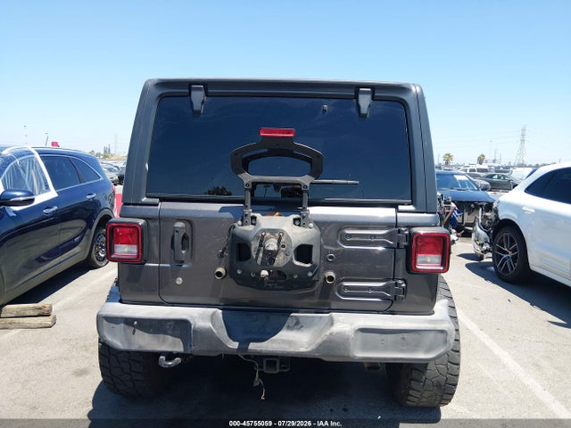 1C4HJXDG7JW222145 Jeep Wrangler Unlimited Sport S 4x4