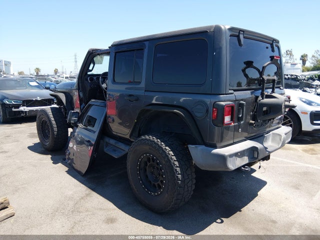 1C4HJXDG7JW222145 Jeep Wrangler Unlimited Sport S 4x4
