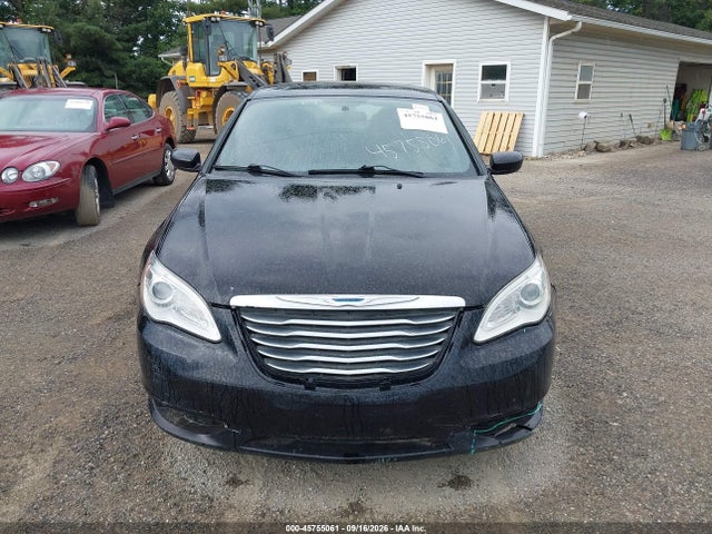 45755061 :رقم المزاد ، 1C3CCBBB4DN601522 vin ، 2013 Chrysler 200 Touring مزاد بيع