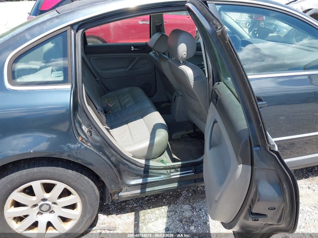2003 Volkswagen Passat Gls მანქანა იყიდება აუქციონზე, vin: WVWPD63B33P435156, აუქციონის ნომერი: 45755075