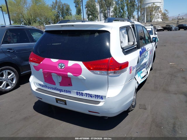 5TDKK3DC1ES467053 Toyota Sienna Le V6 8 Passenger