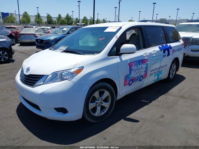 5TDKK3DC1ES467053 Toyota Sienna Le V6 8 Passenger