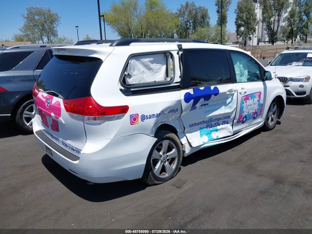 5TDKK3DC1ES467053 Toyota Sienna Le V6 8 Passenger