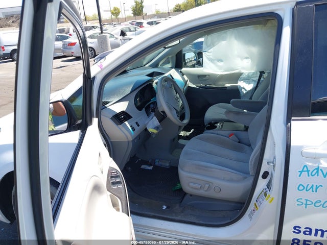 5TDKK3DC1ES467053 Toyota Sienna Le V6 8 Passenger