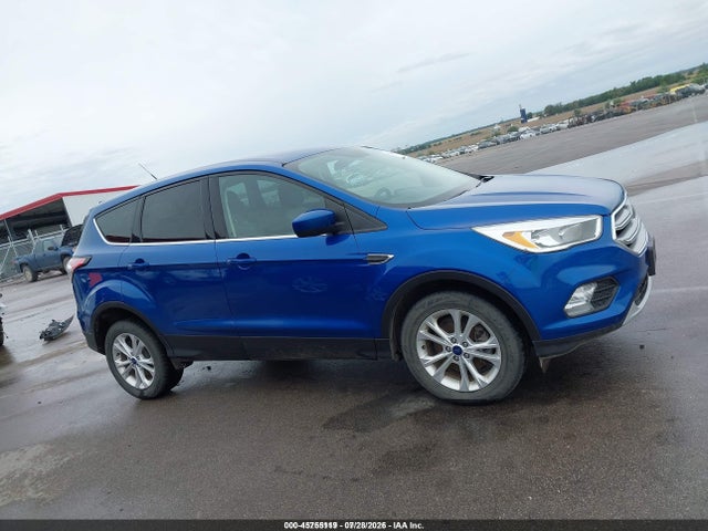 1FMCU9G90HUF10987 Ford ESCAPE SE