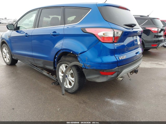1FMCU9G90HUF10987 Ford ESCAPE SE