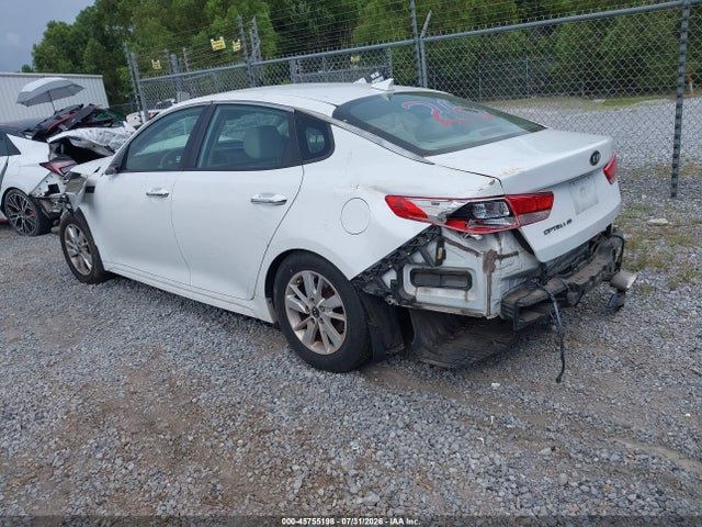 KIA Optima Lx 2018 5XXGT4L38JG197499 Image 3