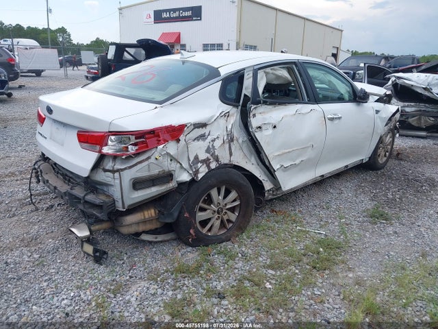 KIA Optima Lx 2018 5XXGT4L38JG197499 Image 4