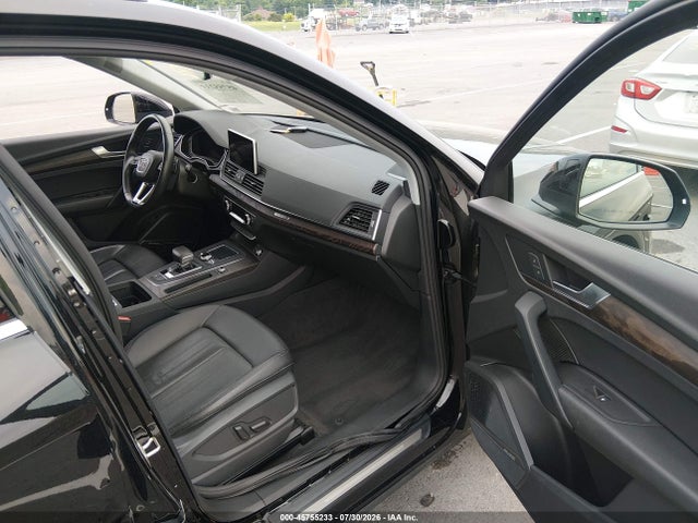 45755233 :رقم المزاد ، WA1BNAFY7J2222435 vin ، 2018 Audi Q5 2.0t Premium/2.0t Tech Premium مزاد بيع