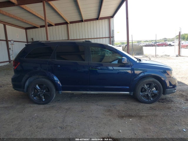 3C4PDCGG5JT310799 Dodge Journey Crossroad