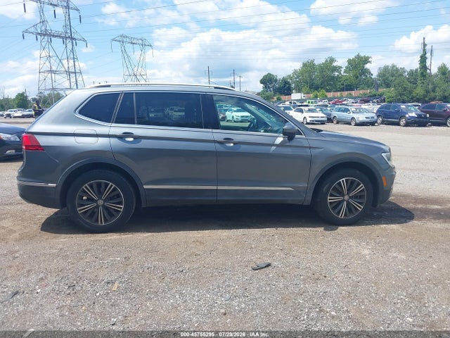 3VV2B7AX4JM015320 Volkswagen Tiguan 2.0t Se/2.0t Sel