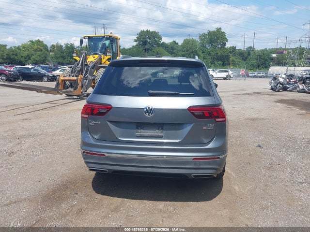 3VV2B7AX4JM015320 Volkswagen Tiguan 2.0t Se/2.0t Sel