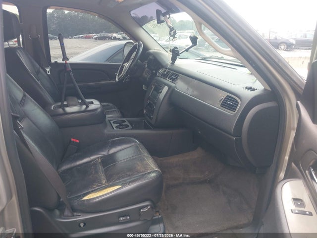 Продаж на аукціоні авто 2008 Chevrolet Suburban 1500 Lt, vin: 3GNFK16348G171523, номер лоту: 45755322