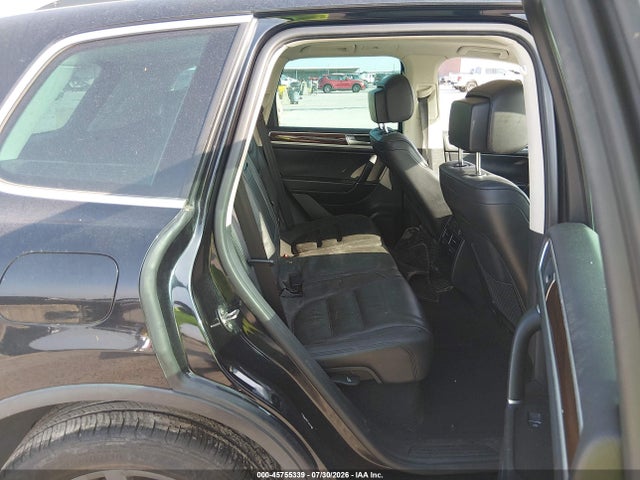 Продажа на аукционе авто 2015 Volkswagen Touareg V6 Lux, vin: WVGEF9BP8FD008010, номер лота: 45755339