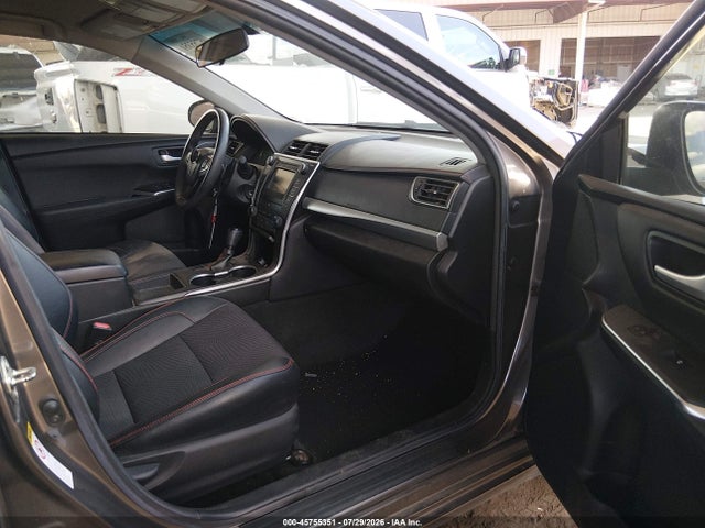 4T1BF1FK0HU269542 Toyota CAMRY SE