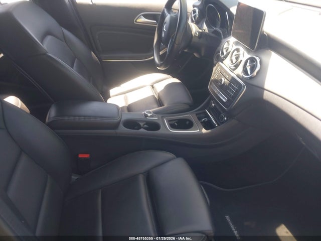WDCTG4EB7KU009679 Mercedes-Benz GLA 250