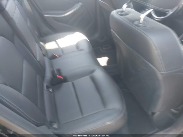 WDCTG4EB7KU009679 Mercedes-Benz GLA 250