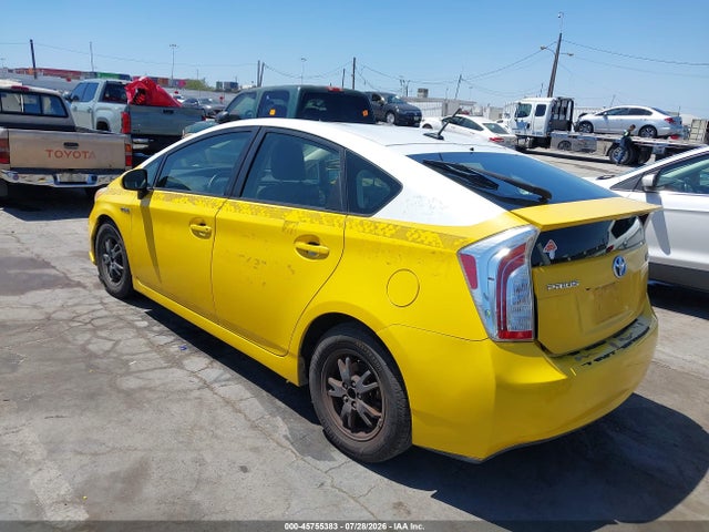 Toyota Prius Four 2015 JTDKN3DU8F1905727 Image 3