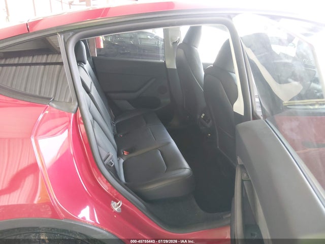 Tesla Model Y 2023 7SAYGDEE0PF794362 Image 8