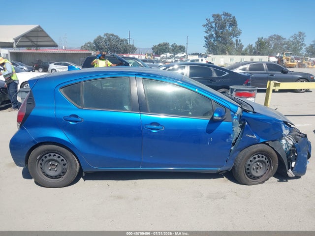 Toyota Prius C One 2015 JTDKDTB30F1104013 Image 13